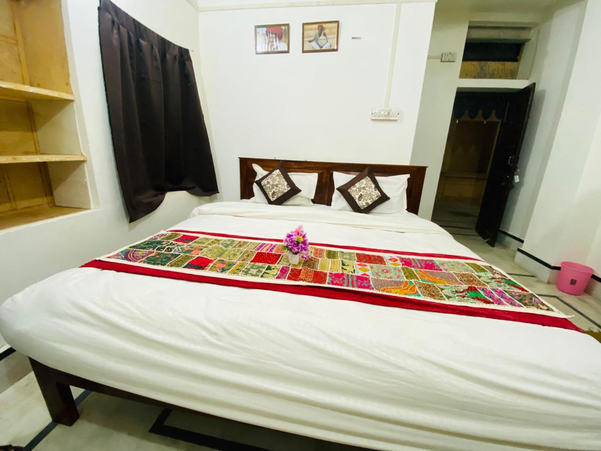 Hotel Shahiraj ไจซัลเมอร์ ภายนอก รูปภาพ