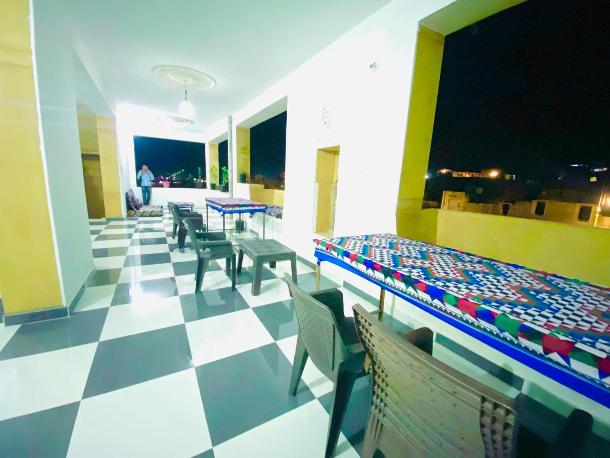Hotel Shahiraj ไจซัลเมอร์ ภายนอก รูปภาพ